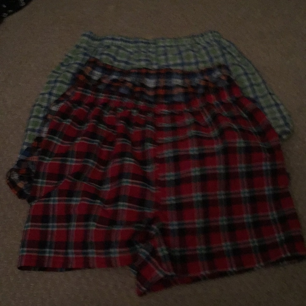 3 boxer shorts